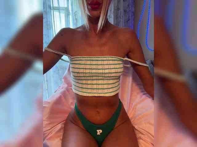 Daria_Desire webcam