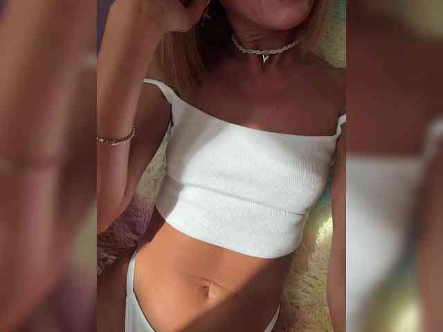 Daria_Desire webcam