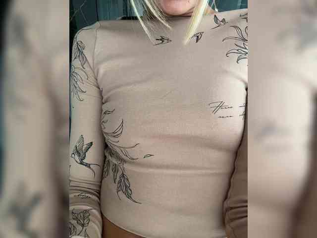 Daria_Desire webcam