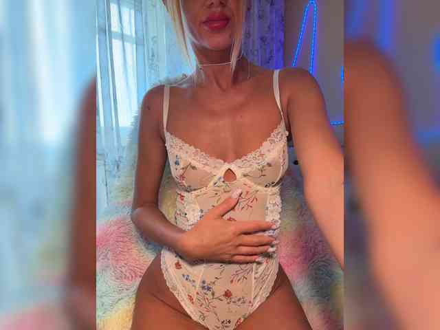 Daria_Desire webcam