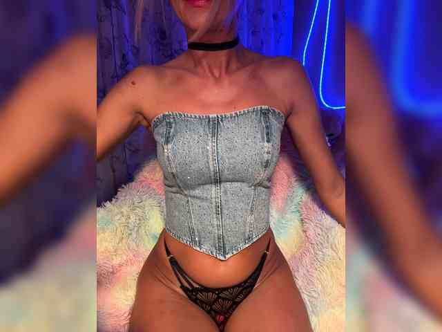 Daria_Desire webcam