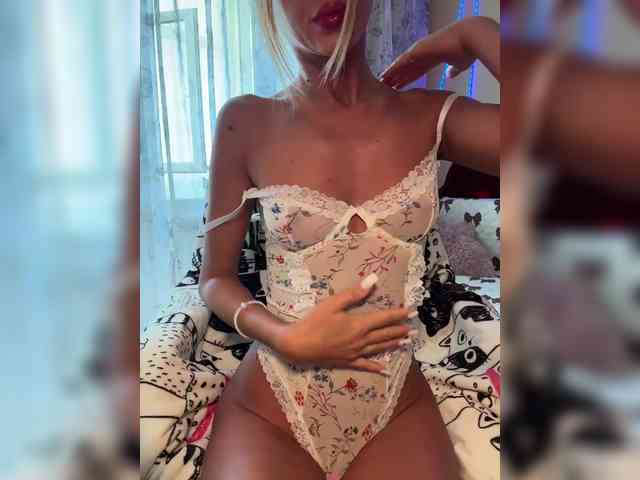 Daria_Desire webcam