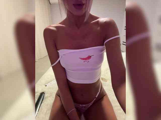 Daria_Desire webcam