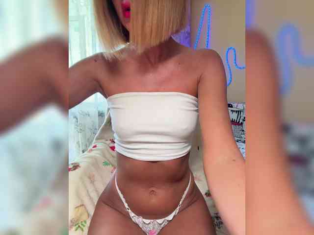 Daria_Desire webcam