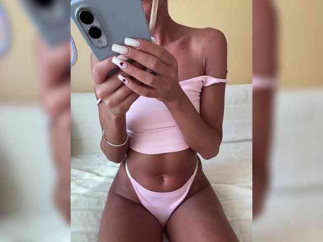 MiaSugar Live Webcam on BongaCams