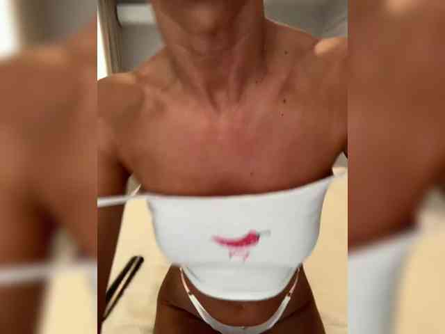 Daria_Desire webcam