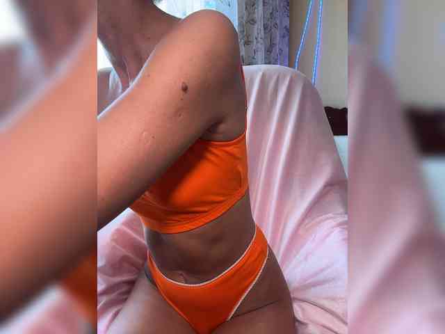 Daria_Desire webcam