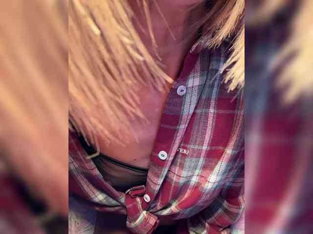 Daria_Desire webcam