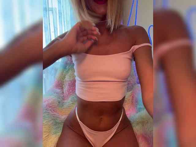 Daria_Desire webcam