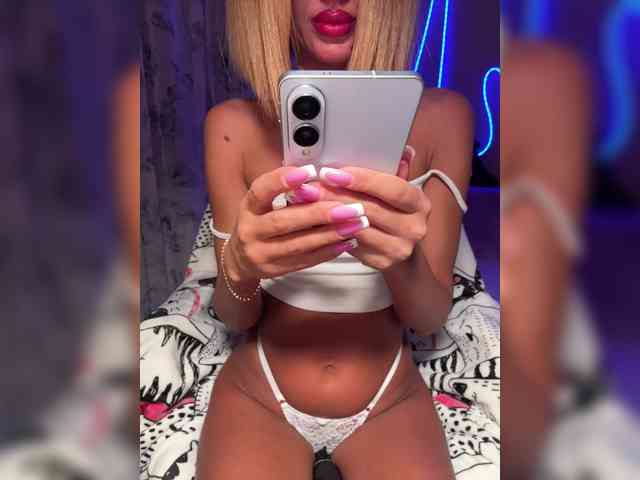Daria_Desire webcam