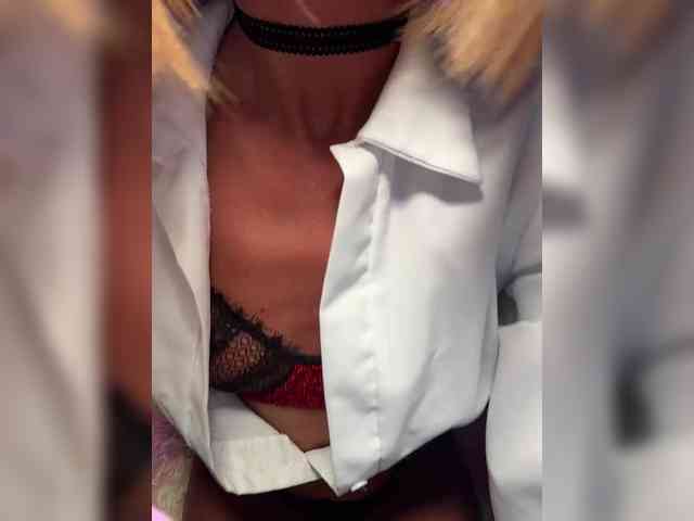 Daria_Desire webcam
