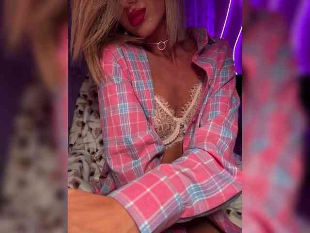 Daria_Desire webcam