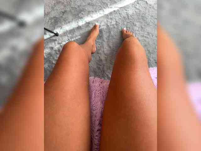 Daria_Desire webcam