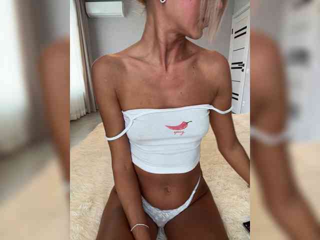 Daria_Desire webcam