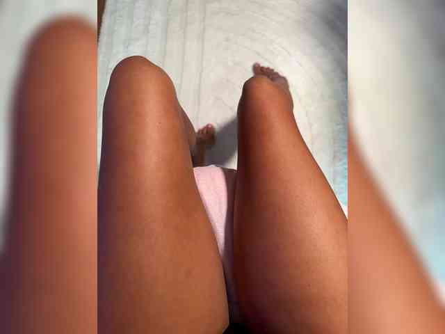 Daria_Desire webcam