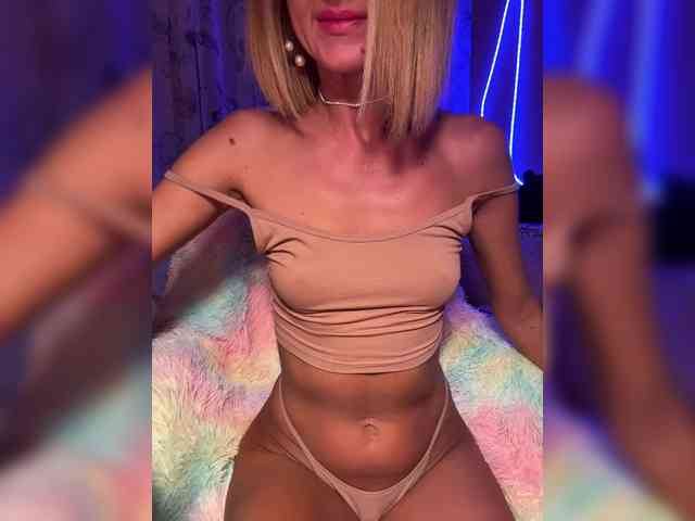 Daria_Desire webcam