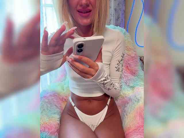 Daria_Desire webcam