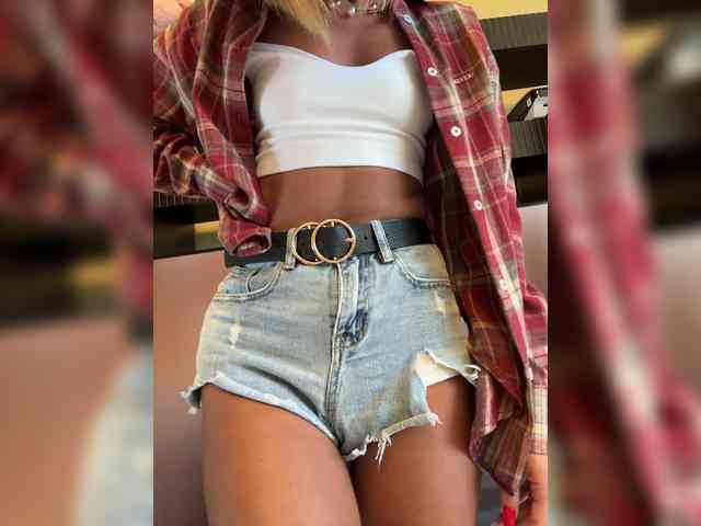Daria_Desire webcam