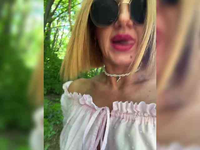 Daria_Desire webcam