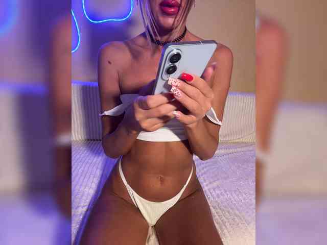 Daria_Desire webcam