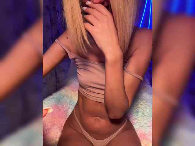 Daria_Desire webcam
