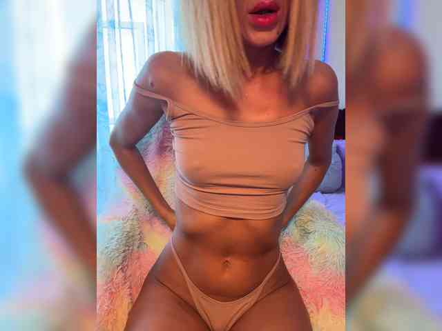 Daria_Desire webcam