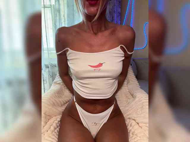 Daria_Desire webcam