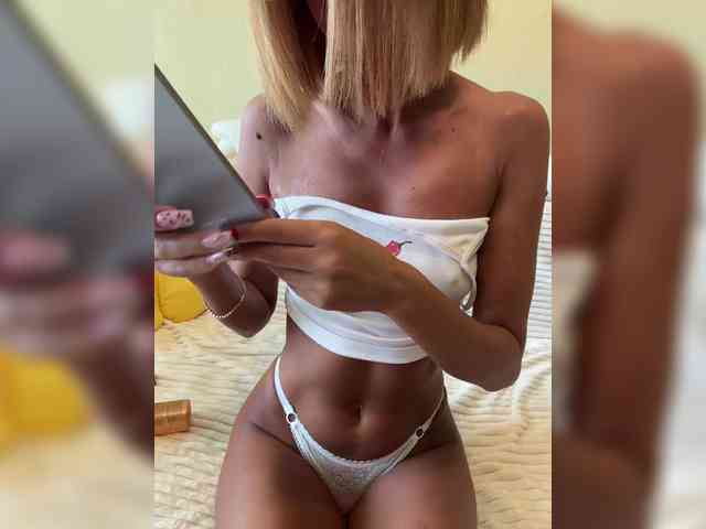 Daria_Desire webcam