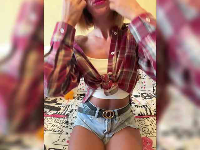 Daria_Desire webcam