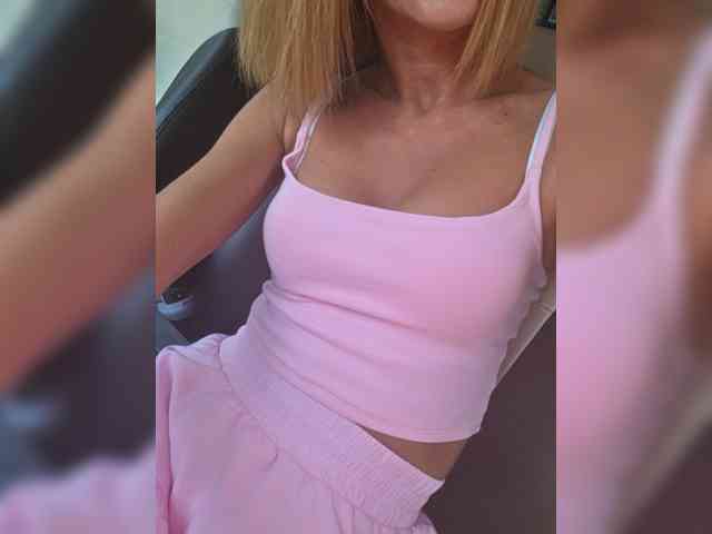 Daria_Desire webcam