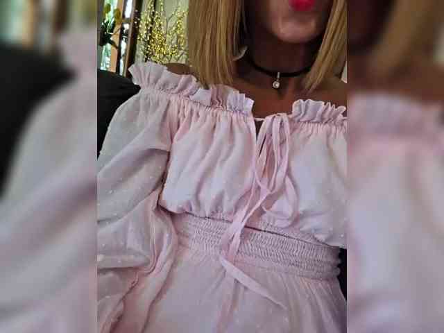 Daria_Desire webcam