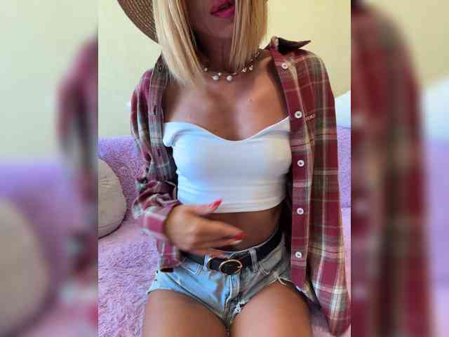 Daria_Desire webcam