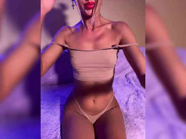 Daria_Desire webcam