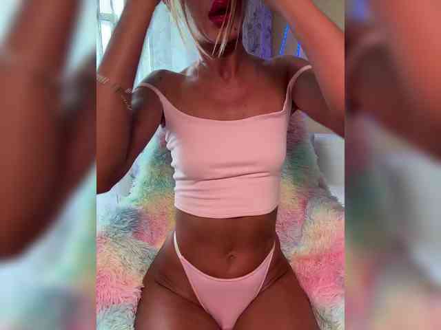 Daria_Desire webcam