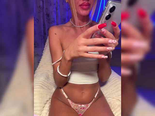 Daria_Desire webcam