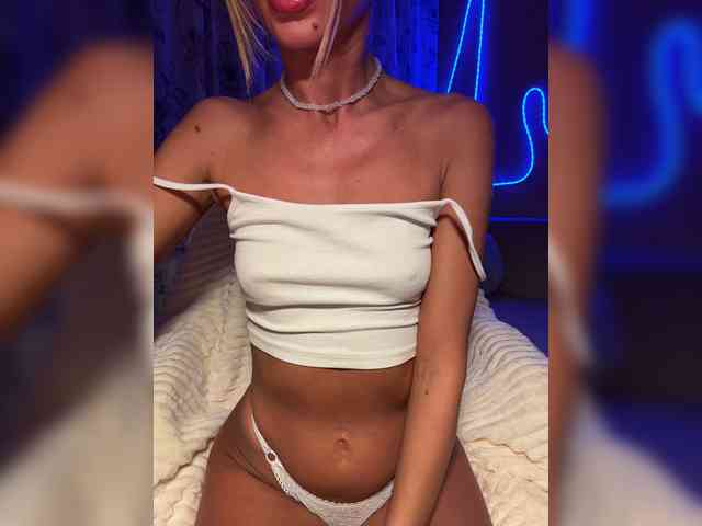 Daria_Desire webcam