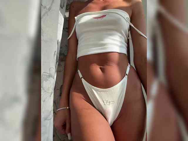 Daria_Desire webcam