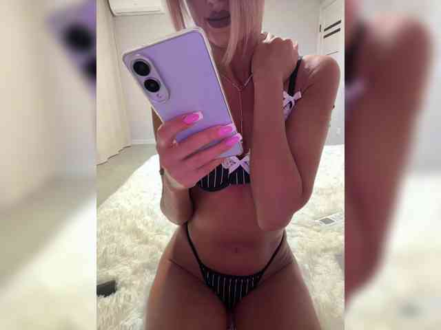 Daria_Desire webcam
