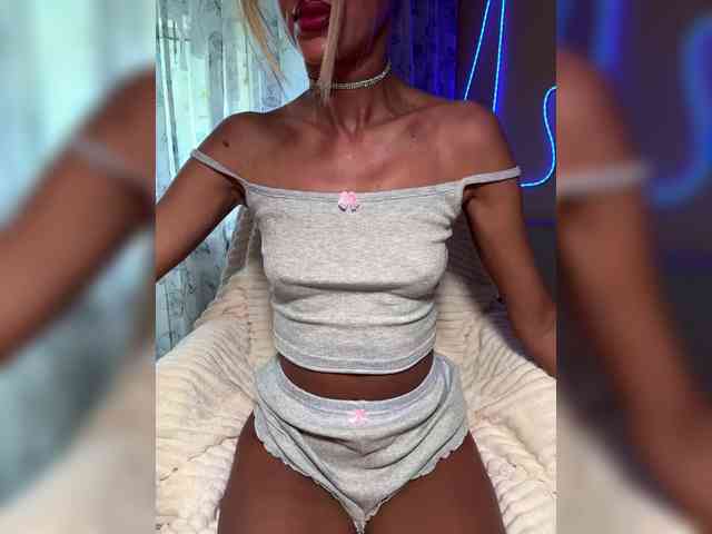 Daria_Desire webcam