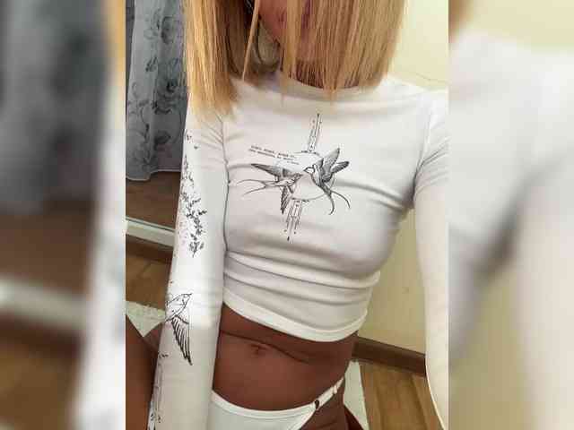 Daria_Desire webcam