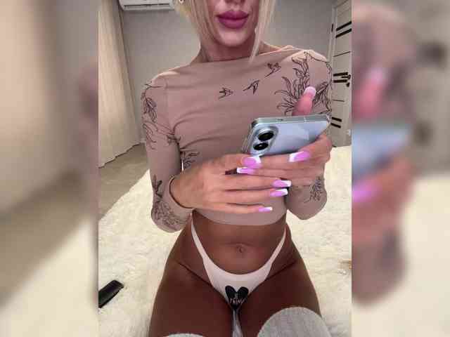 Daria_Desire webcam