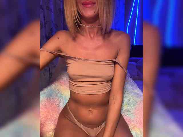 Daria_Desire webcam