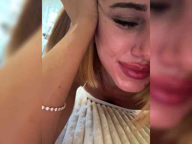 Daria_Desire webcam