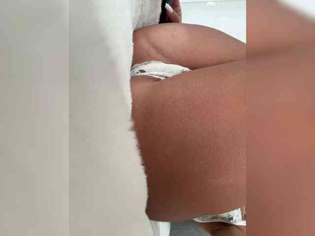 Daria_Desire webcam