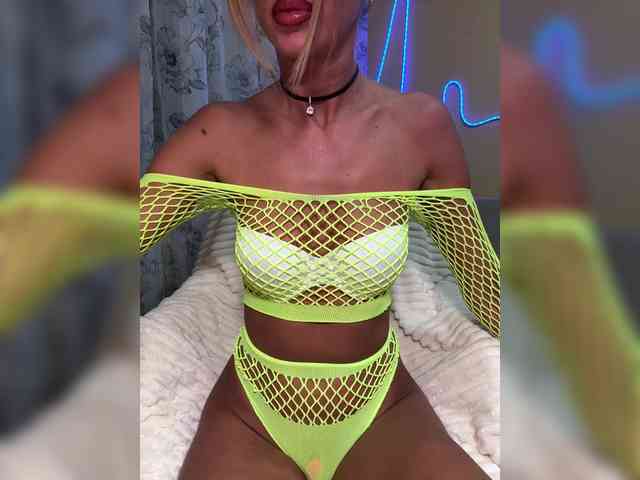 Daria_Desire webcam
