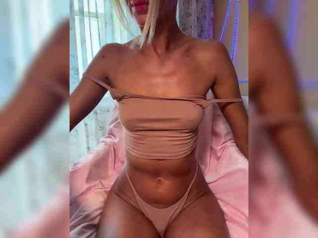 Daria_Desire webcam