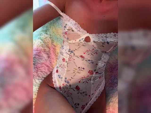 Daria_Desire webcam