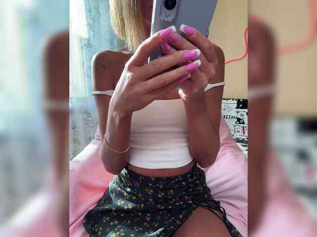 Daria_Desire webcam
