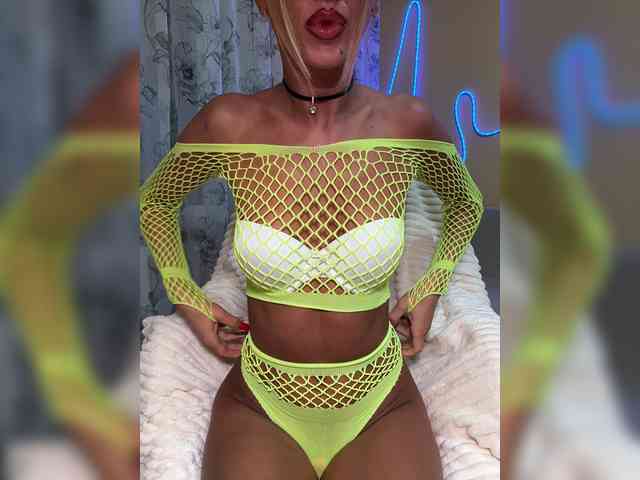 Daria_Desire webcam