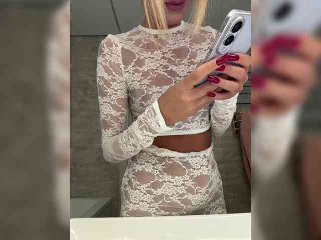 Daria_Desire webcam